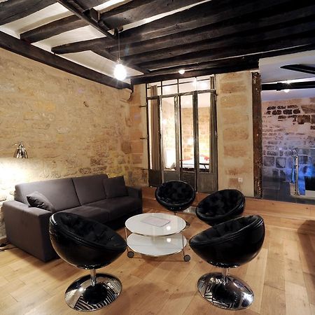 Unique Loft Apartment In Le Marais Paris Exteriör bild