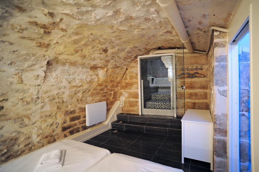 Unique Loft Apartment In Le Marais Paris Exteriör bild