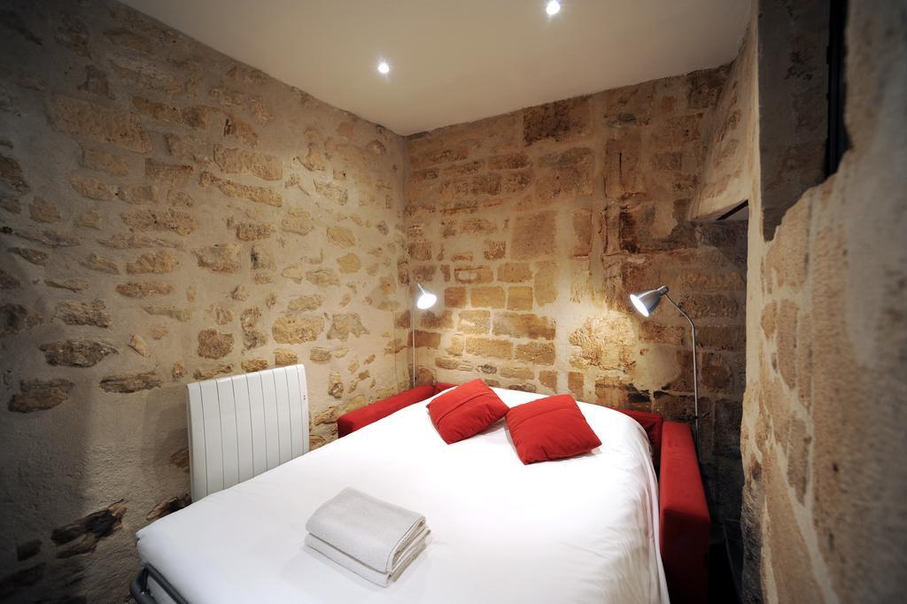 Unique Loft Apartment In Le Marais Paris Exteriör bild