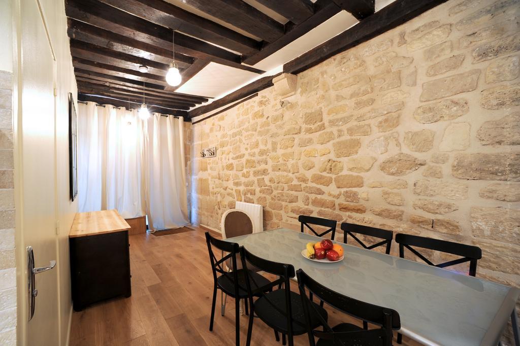 Unique Loft Apartment In Le Marais Paris Exteriör bild