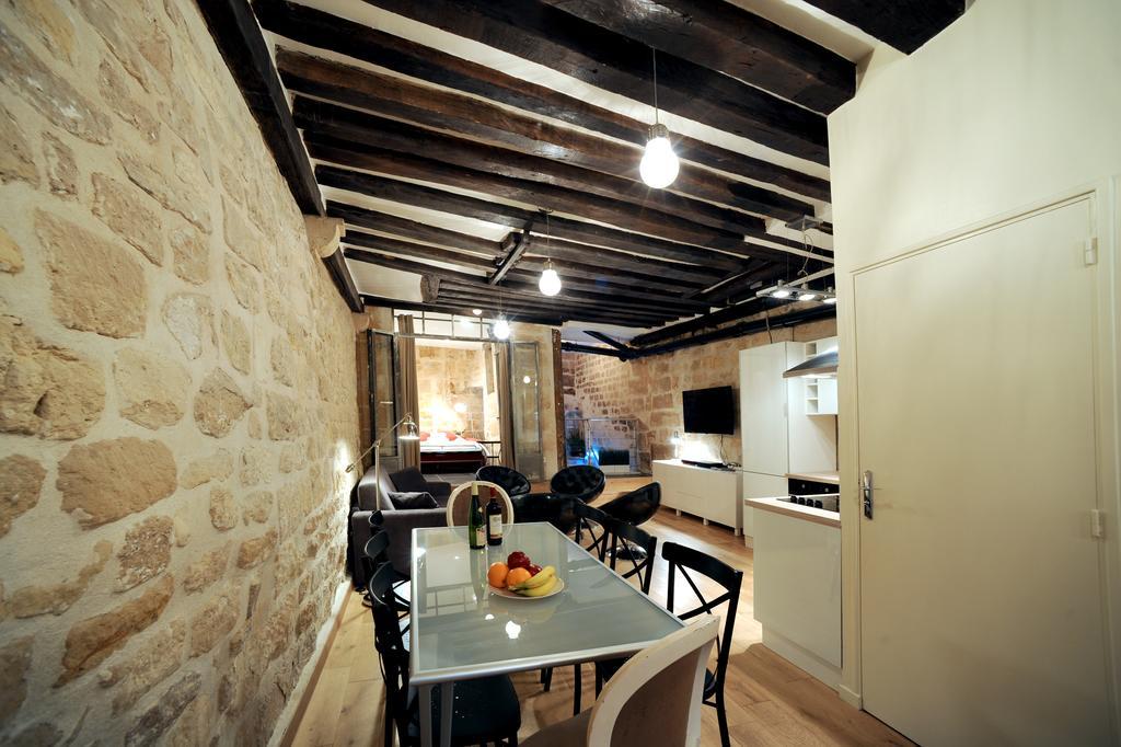 Unique Loft Apartment In Le Marais Paris Exteriör bild